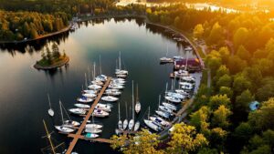 Marina Guides & Harbor Hubs